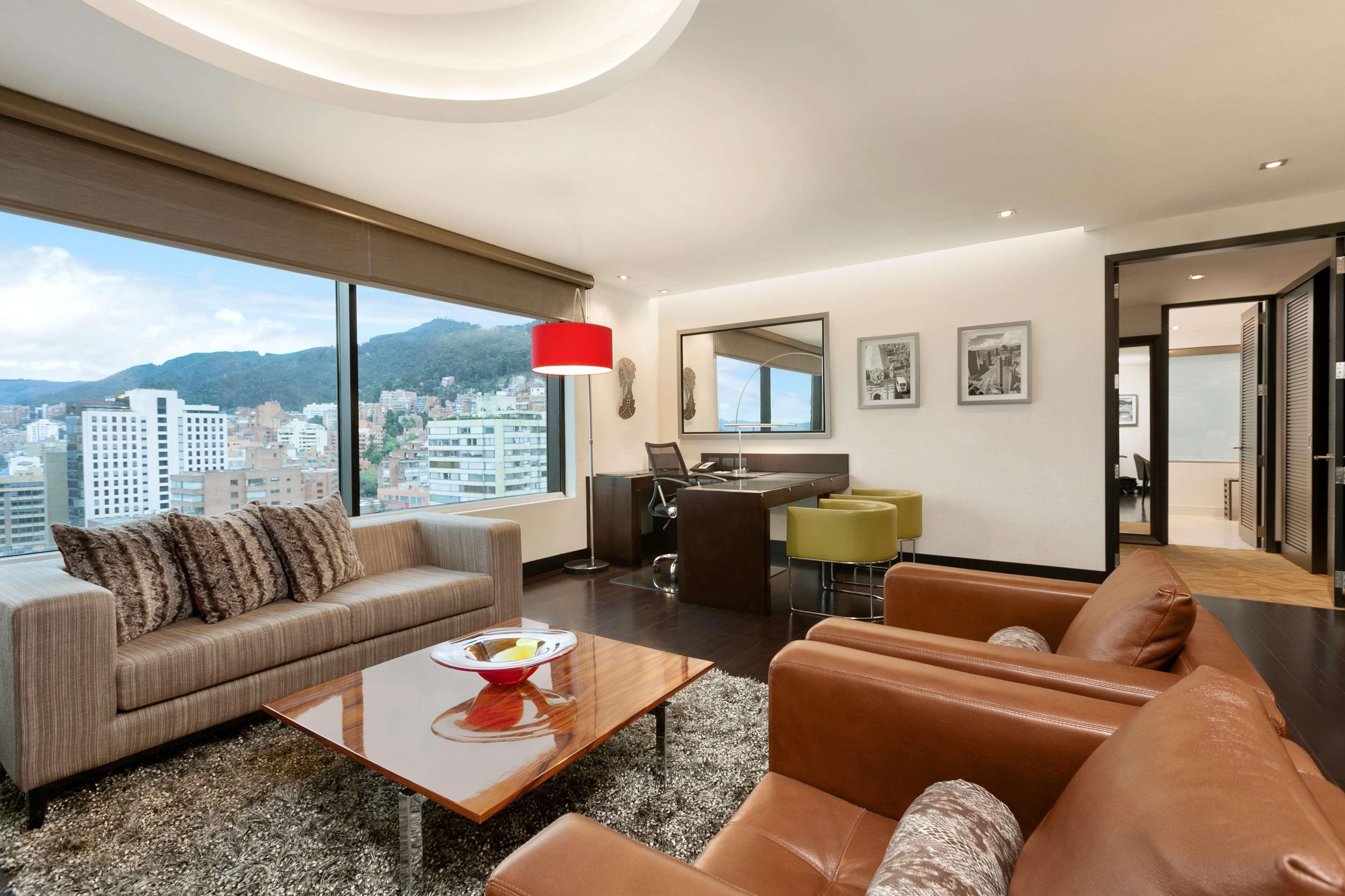 Hilton Bogota Hotel Exterior photo