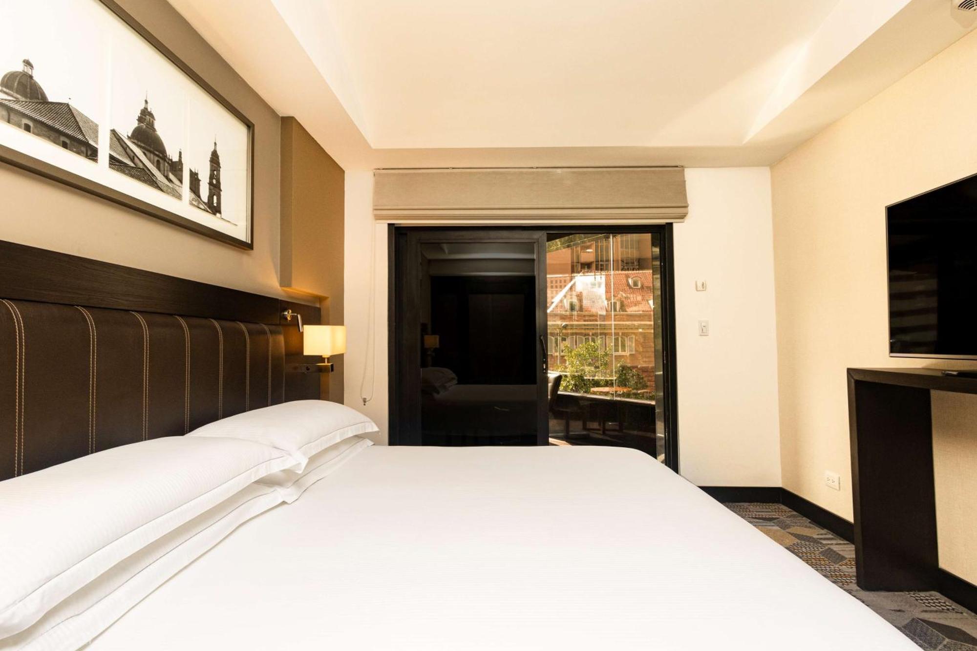Hilton Bogota Hotel Exterior photo